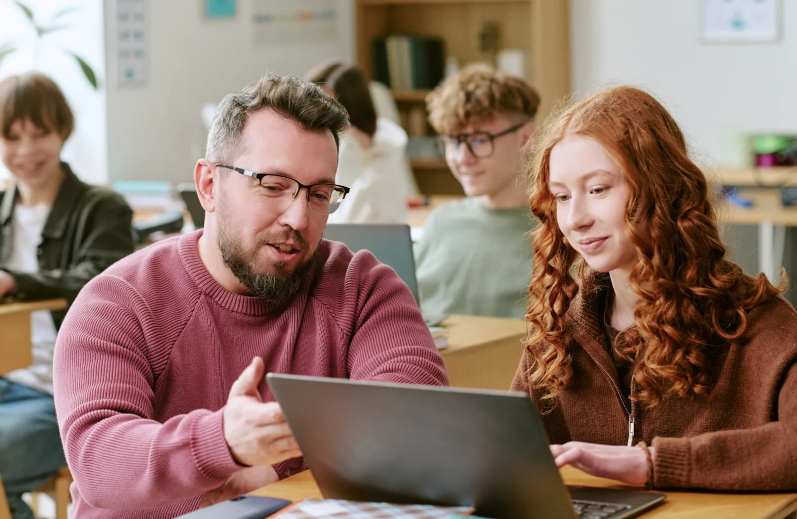 Guiding students through every stage of the AI writing process