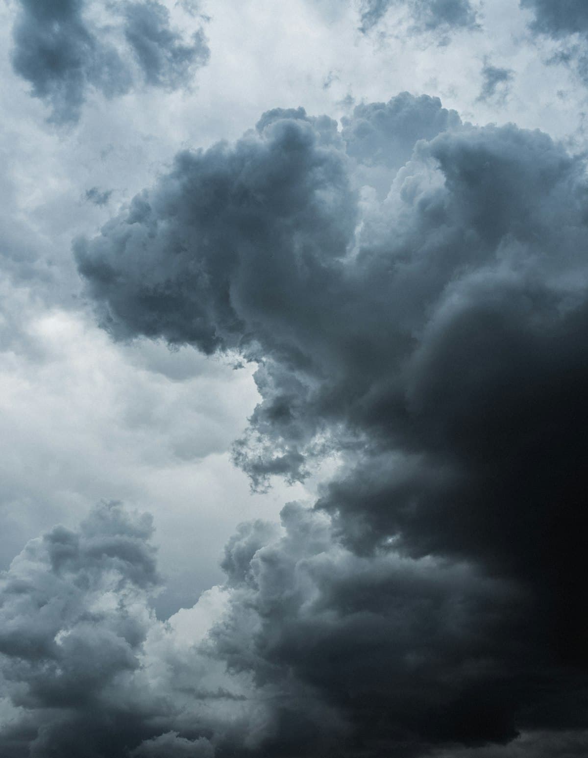 Real-Time Meteorological Data Management: How to Apply Davis Instruments Technologies in Our Studio Projects