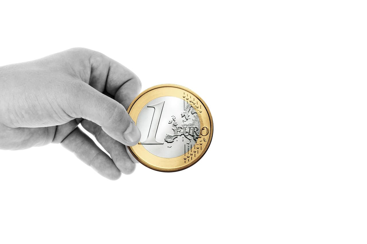 Akeneo vs Bluestone PIM for B2B: architecture, cost and fit