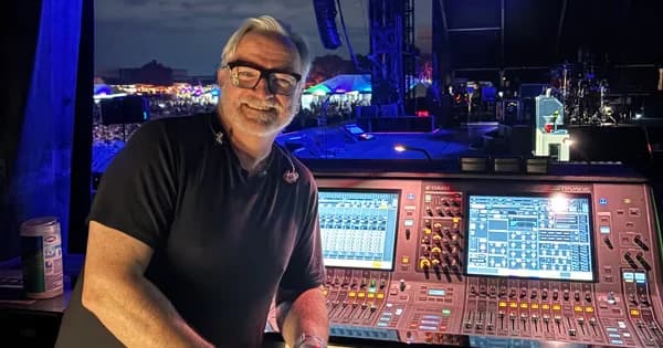 Die Foo Fighters auf Tour mit Spectera