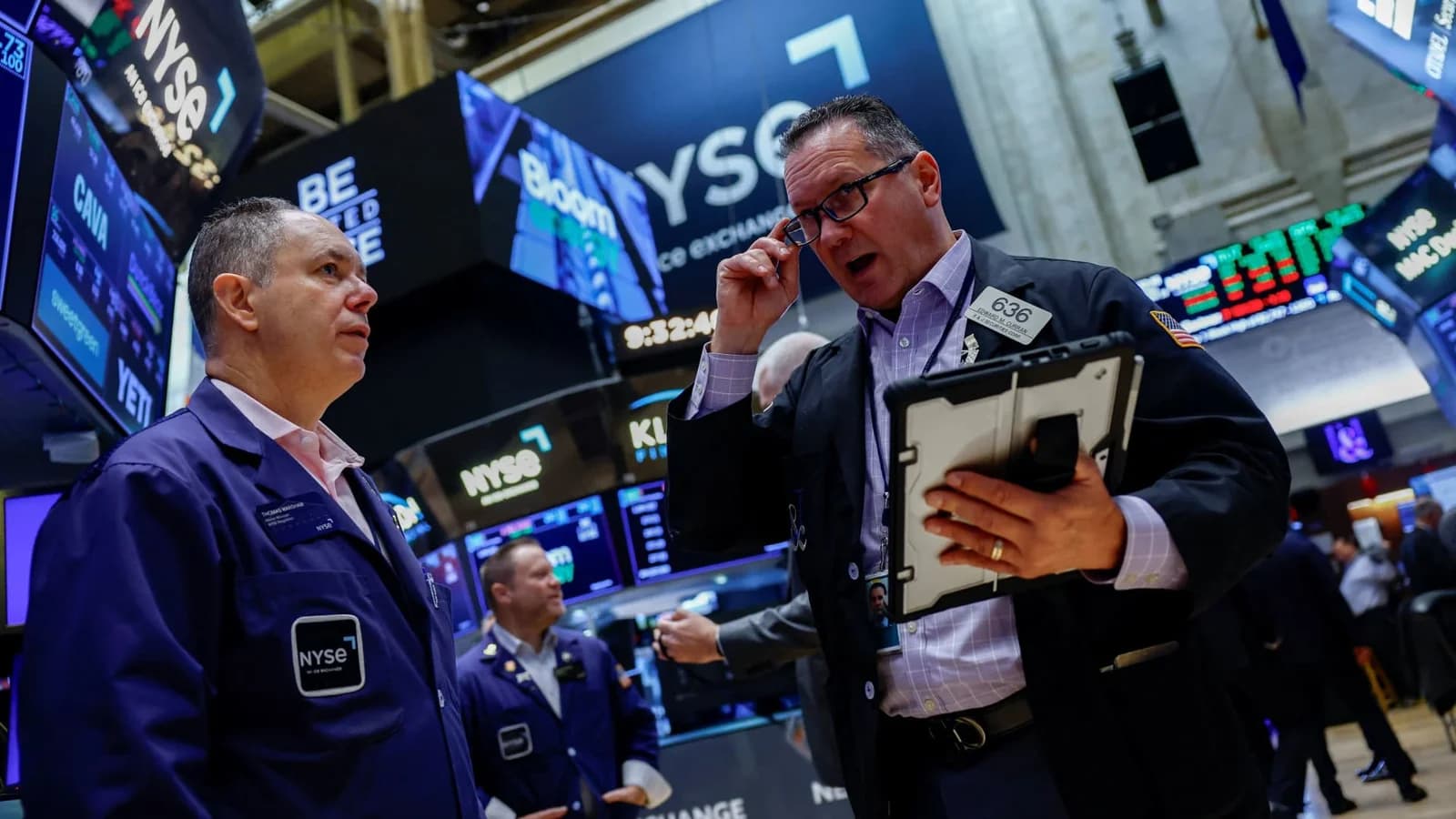 Акции выросли в начале недели, Nasdaq подскочил на 1% на волне энтузиазма по поводу IPO Anthropic: прямая трансляция